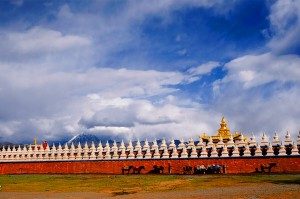 Into the Kham Tibet of West Sichuan